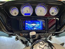 Load image into Gallery viewer, v2 Soundstream Reserve 2014+